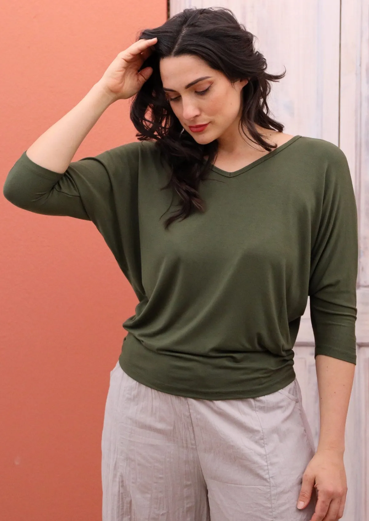 3/4 Sleeve V-neck Batwing Top Olive