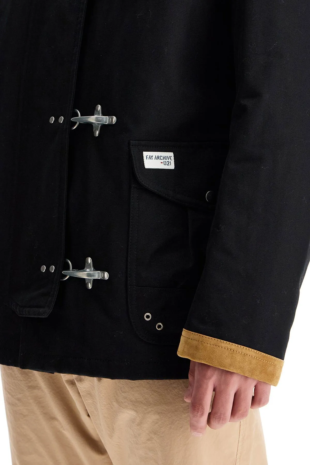 4-hook canvas jacket with classic