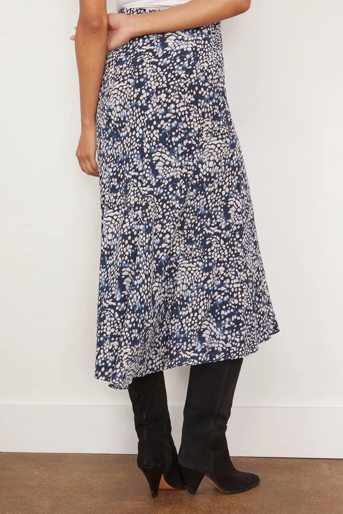 Hortensia Skirt in Midnight/White