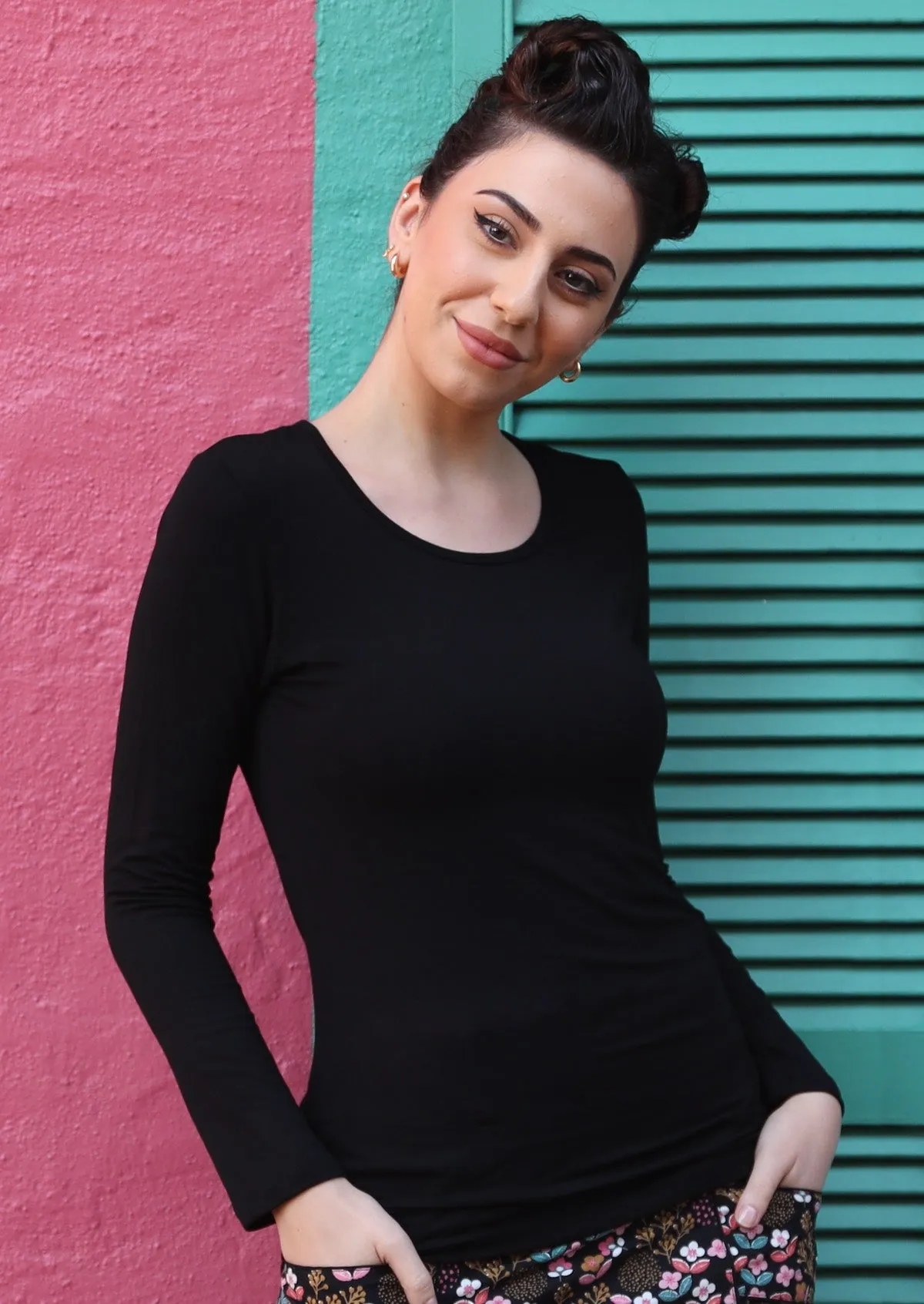 Round Neck Top Black